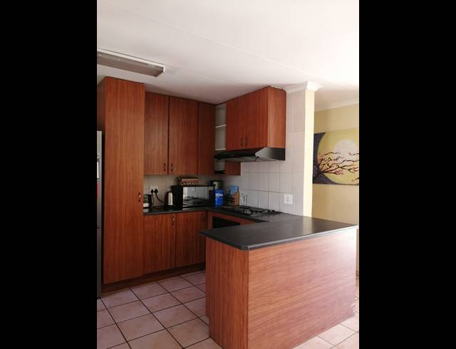 3 BEDROOM TOWNHOUSE TO LET IN WILGEHEUWEL